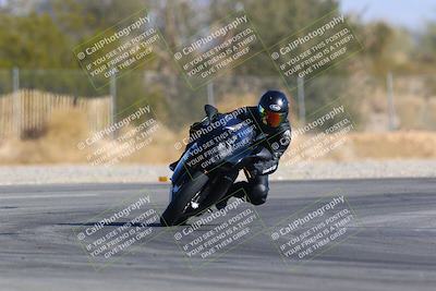 media/Jan-14-2024-SoCal Trackdays (Sun) [[2e55ec21a6]]/Turn 2 (1025am)/